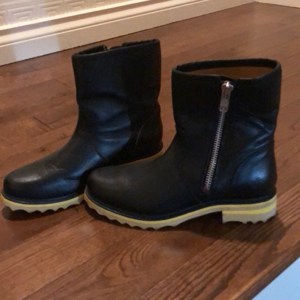 Fluevog ankle boots